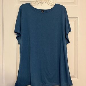 Women's Blue Top